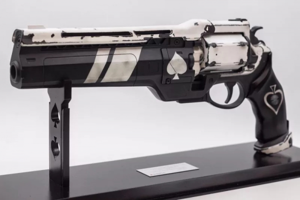 У Натана Филлиона теперь есть свой собственный ствол из Destiny